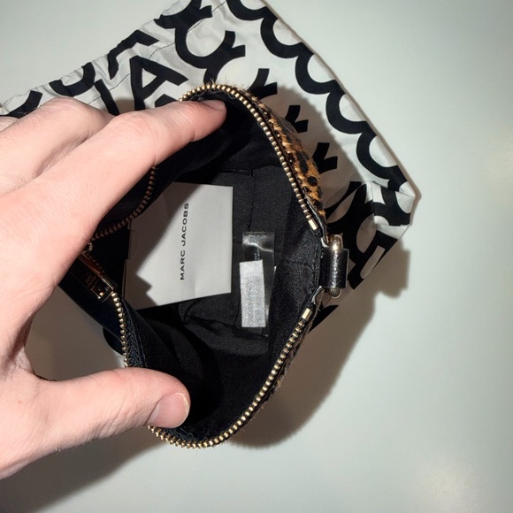 Cheetah wristlet NWT - Picture 3 of 6